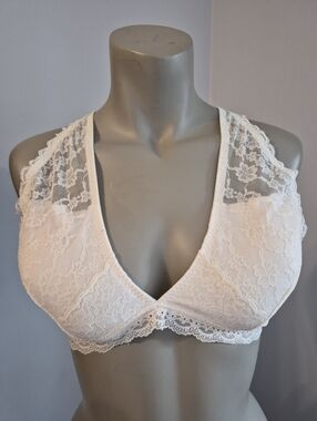 Gilly Hicks White Lace Bralette Size Large